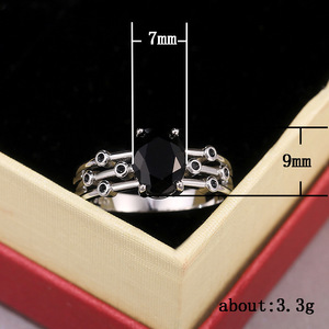 Anello Nuziale Stile Cristallo, Elegante Anello da Dito per Donne - Product Image 5
