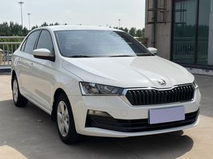 S-KODA R-APID Sedán Usado 2021 1.5L Automático 120HP L4 Blanco LHD Exportación China Bajo Kilometraje - Product Image 6