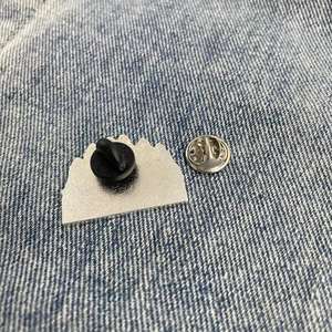 The Forest dan Sasquatch bros pabrik grosir lencana terlaris pin kerah hadiah Natal lencana kustom pin Enamel - Product Image 3