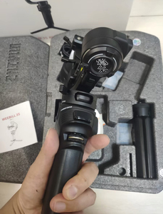 Produit d'occasion pour stabilisateur de caméra portable à 3 axes Zhiyun <span class=keywords><strong>Crane</strong></span> <span class=keywords><strong>3S</strong></span> Professional pour appareil photo reflex numérique, hybride et cinéma - Product Image 4