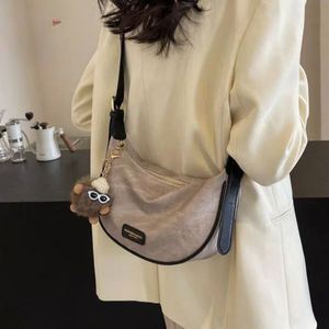 Bolso bandolera retro de gamuza para mujer con correa ancha ajustable - Product Image 3