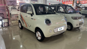 2026 Cheap Chinese 4 Wheel <strong>Mini</strong> <strong>EV</strong> <strong>Car</strong> Longqi 4door 4Seater 100+km Small Electric Vehicle <strong>Car</strong> <strong>Pakistan</strong> 30-50kWh for Adult - Product Image 4