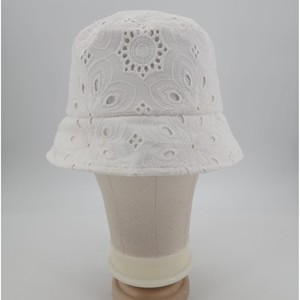 หมวกบักเก็ตลูกไม้สีขาว M สไตล์ลำลอง - Product Image 1