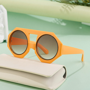 Gafas de Sol Minimalistas de Estilo Europeo Americano, Unisex, Montura Redonda, Protección UV400, Lentes de PC, Gafas de Fiesta - Product Image 4