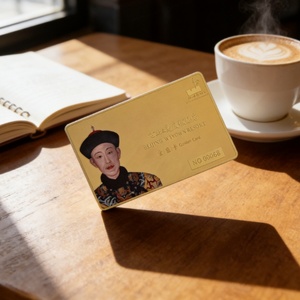 Exquisito Diseño de Hotel Resort de Membresía con Placa de Identificación Estilo Retrato Real Antiguo - Product Image 2