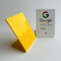 Présentoir de table Nfc en acrylique coloré à impression personnalisée Stand Tap Google Review