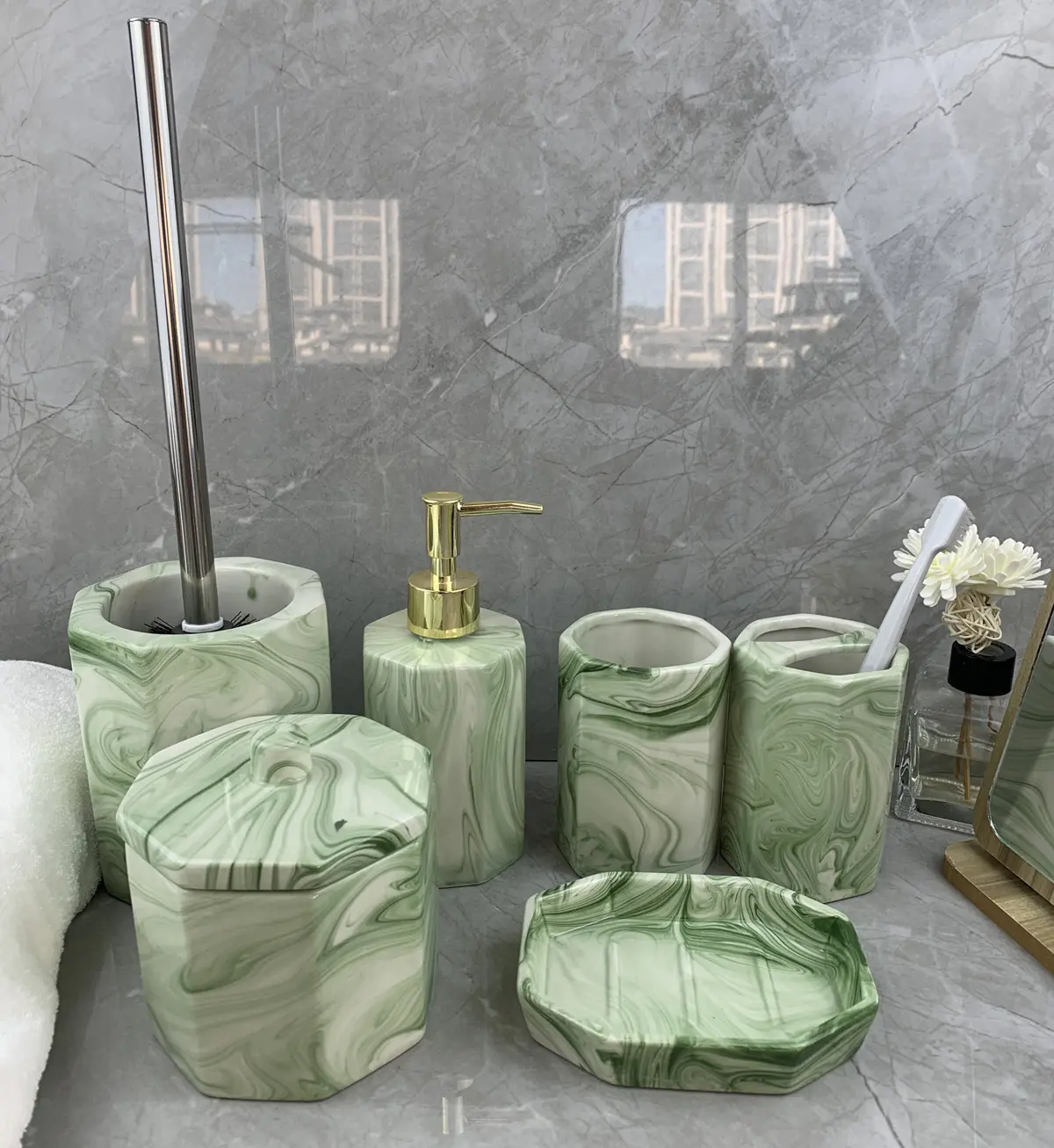 Marmor grün S5 bad set einschließlich seife dispenser wäschetrockner zahnbürste halter seifenschale toilettenbürstenhalter