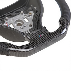 Volant <span class=keywords><strong>de</strong></span> course moderne et simple YLC T5EVO E60 en cuir perforé et fibre <span class=keywords><strong>de</strong></span> carbone avec éclairage LED, 3 branches, 50 mm, pour modification <span class=keywords><strong>de</strong></span> voitures - Product Image 4