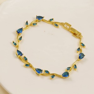 Bracelet en Zircon Coloré en Forme <span class=keywords><strong>de</strong></span> Tulipe et <span class=keywords><strong>de</strong></span> Feuille pour Femme, Incrusté <span class=keywords><strong>de</strong></span> Cuivre, Bijou <span class=keywords><strong>de</strong></span> Luxe Superposé, Bijou <span class=keywords><strong>de</strong></span> Corps Tendance, Vente en Gros - Product Image 4