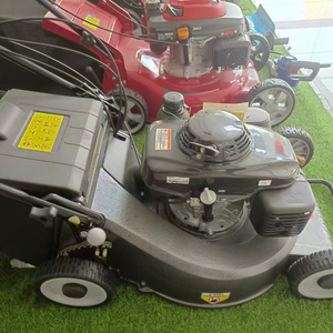 XH-21 21 Inch Aluminum Chassis Gasoline Lawn Mower 5.0KW Self Propelled Walk Behind <b>Petrol</b> Grass <b>Cutter</b> With 70L Box XH-21 Power - Product Image 3