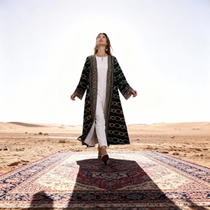 Abaya élégante et modeste en polyester avec strass thermocollants de luxe pour femmes musulmanes, robe personnalisée pour les fêtes, vente en gros - Product Image 3