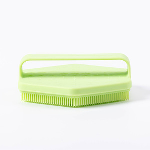 Nouvelle brosse de bain pour bébé en silicone de qualité alimentaire, nettoyant doux pour le <span class=keywords><strong>cuir</strong></span> <span class=keywords><strong>chevelu</strong></span> et le corps pour bébé, facile à tenir et doux pour la peau - Product Image 2