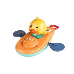 Juguete de baño y playa de animales de dibujos animados Zhiqu, pez de cuerda de plástico con mecanismo de reloj para bebés y niños, hecho en Guangdong - Product Image 1