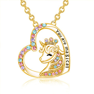 Nuova Collana e Orecchini a Perno Zibi Europa e America, Pendente a Forma di Cuore con Cavallo in Sette Colori - Product Image 2