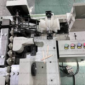 Gỗ <span class=keywords><strong>Ice</strong></span> <span class=keywords><strong>Cream</strong></span> <span class=keywords><strong>Stick</strong></span> làm máy sản xuất máy <span class=keywords><strong>Stick</strong></span> chamfering máy - Product Image 3