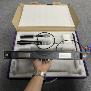 ไมโครโฟนไร้สายสำหรับโบสถ์ภายนอก UR24D ความถี่640-690MHz ความถี่ UHF ไร้สาย - Product Image 2