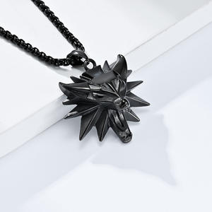 Collar de Cabeza de Lobo de <span class=keywords><strong>Witcher</strong></span> 3 con Diamantes y Cadena de Bambú - Joyería de Cazador de Demonios - Product Image 3