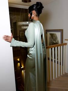 Sharon Said SF170 Elegante <span class=keywords><strong>Abito</strong></span> da Sera a Sirena con Maniche Lunghe e Sciarpa, Vestito da Cerimonia in <span class=keywords><strong>Raso</strong></span> Plissettato per Donna, Non Disponibile - Product Image 5