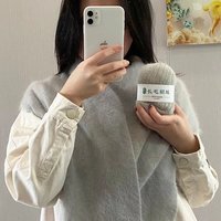 Nerzhaar-Mischgarn mit Kaninchenhaar, recycelt und gefärbt, für handgestrickte Pullover, Schals und andere umweltfreundliche Kleidung.