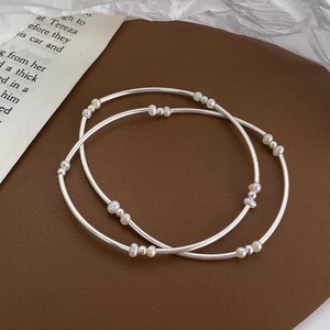 สร้อยข้อมือมุกสองชั้นเงินแท้ S925 สำหรับผู้หญิง สวมใส่ได้ทุกวัน เครื่องประดับมุกเทียมสีขาว - Product Image 1