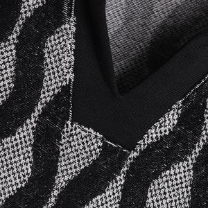 Polo pour homme noir coupe décontractée en tissu éponge 75% coton 25% polyester Vente en gros - Product Image 2