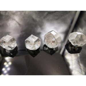 Diamant brut synthétique HPHT blanc de laboratoire, non taillé, pierre brute pour la fabrication de bijoux - Vente chaude - Product Image 3