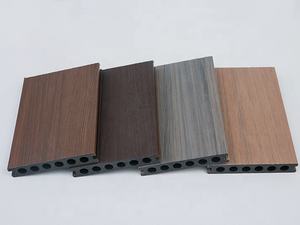 Piastrelle per Terrazza Stile Industriale, Pavimentazione Composita per Giardino, Bagno, Cucina, Effetto Legno Teak Plastico a Incastro 3D - Product Image 2