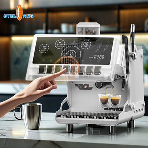 Cafetera y Máquina de Espresso Italiana Profesional de Acero Inoxidable con Sistema de Preparación Programable para Uso Doméstico - Product Image 1