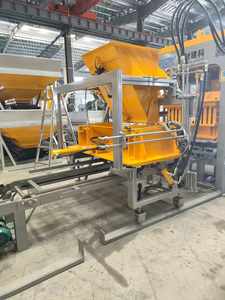 Machine de fabrication de briques entièrement automatique QTY4-18 à commande PLC intelligente pour la production de pavés en béton, prix usine - Product Image 6