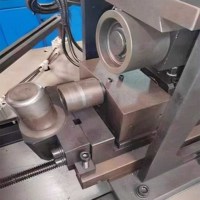 Machine de formage par poinçonnage de bride de ventilateur de production de tuyaux hydrauliques horizontaux