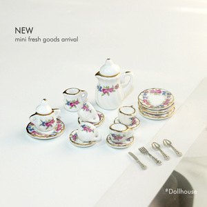 Set di 15 Pezzi di Stoviglie in Miniatura 1/12 per <span class=keywords><strong>Casa</strong></span> delle Bambole, Tazze da Caffè e Tè in Porcellana con Motivo Floreale <span class=keywords><strong>Rosa</strong></span> - Product Image 4