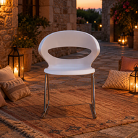 Chaise empilable moderne avec structure en métal et coque en plastique pour hôtel, école, parc, utilisation en extérieur