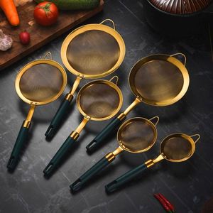 High Quality 18/8 Stainless Steel Gold Filter Strainers Flour Sifter Strainer Baking Sieve Tea Strainer Filter Mesh Spoon - Product Image 4