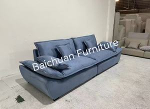 2025 nouveau Design Simple haut de gamme en daim canapé <span class=keywords><strong>petit</strong></span> salon <span class=keywords><strong>bateau</strong></span> droit minimaliste crème Style <span class=keywords><strong>bateau</strong></span>-forme canapé velours canapé - Product Image 2