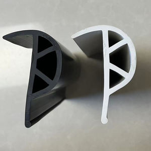 حاجز مطاطي P مقاوم للأشعة فوق البنفسجية لجسر عائم حامي حافة القارب البحري - Product Image 2