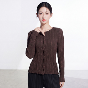 Blusa Casual Minimalista para Mujer, Corte Ajustado, Tejido de Poliéster, Cierre de Botones, Transpirable, Manga Larga, Venta al Por Mayor, Ecológica - Product Image 5