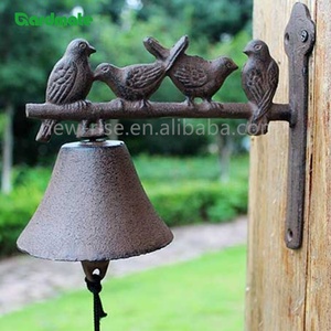 Timbre de puerta de pájaro moderno de hierro fundido para interior/exterior montado en la pared Ornamental respetuoso con el medio ambiente para uso en granjas - Product Image 1