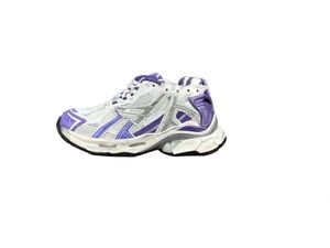 Top-level Designer Running Shoes, Fashionable and of High Quality, Suitable for Both Men and Women, with a Retro Walking Style. - Product Image 1