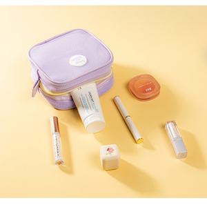 Vente en gros de nouvelle trousse de maquillage cosmétique de voyage grande capacité Mini étui carré de vacances fermeture à glissière accessoire de voyage sens avancé - Product Image 6