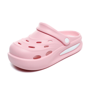 Baifu vrac en gros pas cher été intérieur lumière enfants trou chaussures filles garçons plage sandales imperméable plat <span class=keywords><strong>sabots</strong></span> - Product Image 4