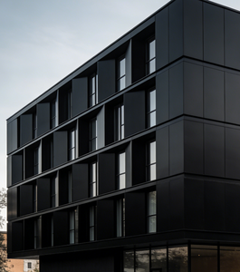 Panneau composite en aluminium PVDF 4MM Alu Cobond <span class=keywords><strong>Noir</strong></span> mat ACP ACM pour revêtement mural extérieur et façade <span class=keywords><strong>de</strong></span> bâtiment commercial - Product Image 1