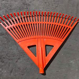 Râteau à feuilles en plastique de jardin à 26 <span class=keywords><strong>dents</strong></span>, personnalisé, multi-usages, vente en gros - Product Image 2