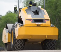Compacteur vibrant à tambour unique de 11 tonnes, modèle 6611E, le plus vendu, avec deux options d'amplitude pour la construction routière et les travaux de terrassement