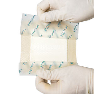 Pembalut busa silikon OEM dengan pinggir 10cm x 10cm untuk nyeri tempat tidur, cangkang Doot diabetes, sampel perawatan luka bedah Gratis - Product Image 5