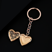 Ywyougang Porte-clés Cœur Creux 4 Couleurs, Cadre Photo Ouvrable en Acier Inoxydable, Motif Dentelle, Anneau d'Amour