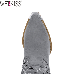 WETKISS 2024 Fashion Mental Toe Cap Cowgirl Cowboy Boots Cowgirl <span class=keywords><strong>Bottes</strong></span> <span class=keywords><strong>mi</strong></span>-<span class=keywords><strong>mollet</strong></span> <span class=keywords><strong>Bottes</strong></span> grises brodées avec diamant - Product Image 5