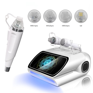 Appareil professionnel de microneedling fractionné par radiofréquence avec aspiration pour le lifting du visage et l'élimination des vergetures corporelles, avec marteau froid - Product Image 2
