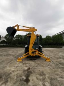 Высокоэффективное центральное шарнирное экскаваторное устройство, одобренное CE, экскаватор-погрузчик 4x4 для продажи - Product Image 3