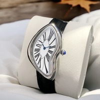 Montre PINTIME PT3287L Rétro Médiévale Alien Y2K pour Hommes et Femmes, Bracelet en Cuir, Mouvement Quartz Avancé, Design Irrégulier