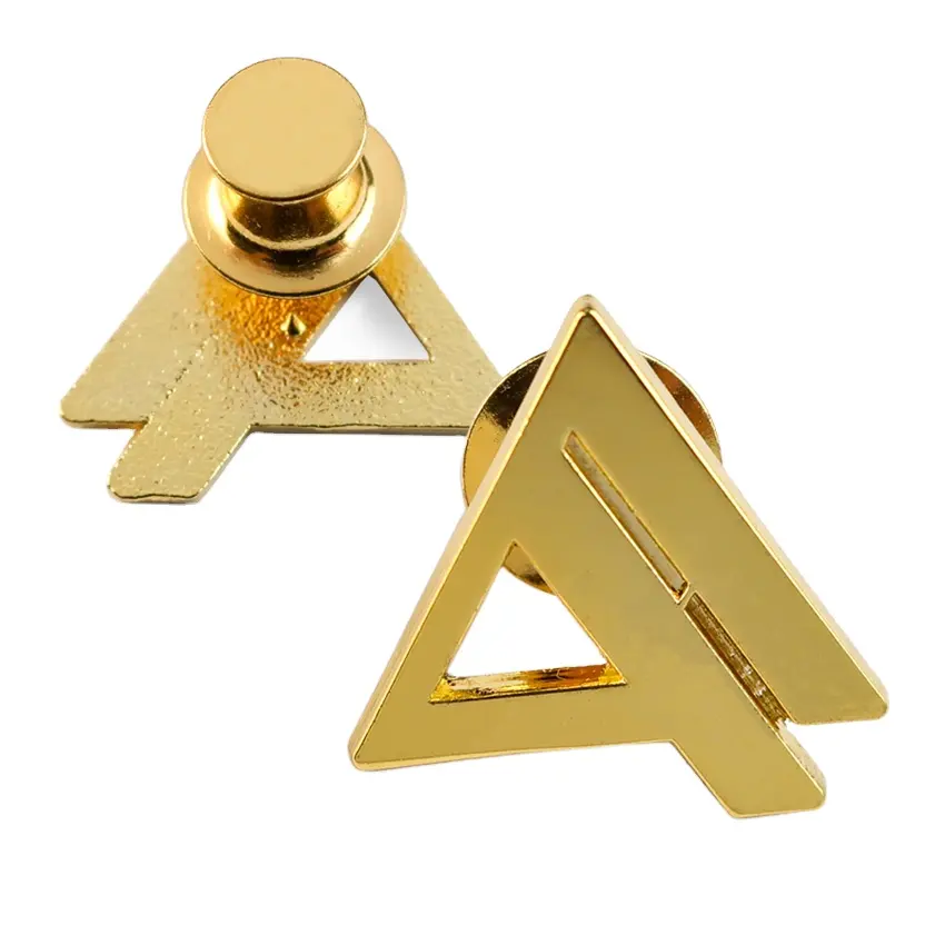 Kustom logo logam nama merek pin pengaman berongga emas huruf bros pin lencana untuk wanita
